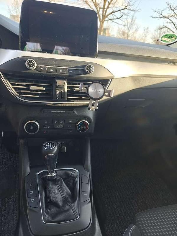 Gebraucht Ford Focus 125 PS (91 kW) 2022 Schwarz Kombi