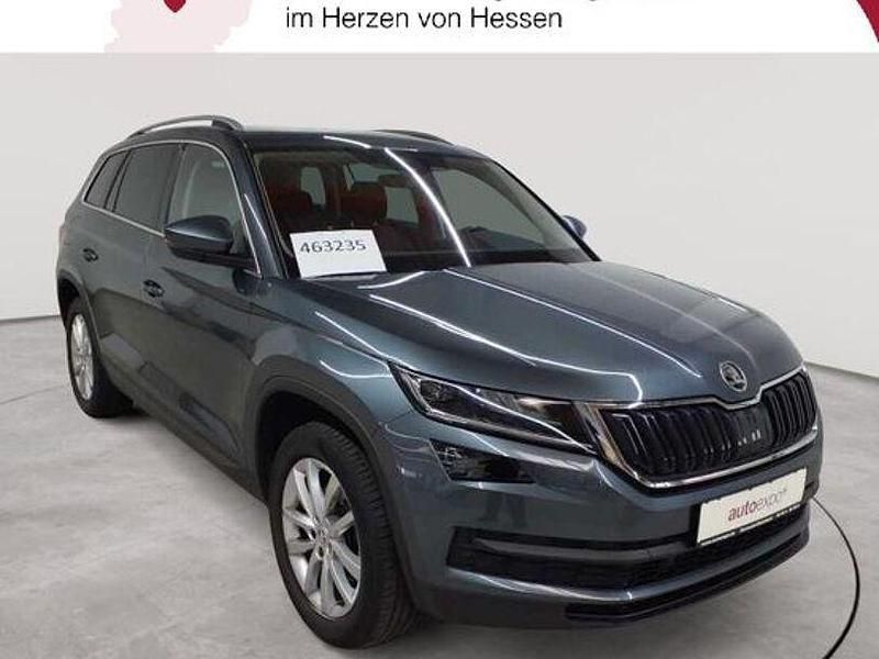 Graphitgrau metallic Gebraucht 2021 Skoda Kodiaq Style SUV | 27.390 € (Fairer Preis) - Bild 1/4