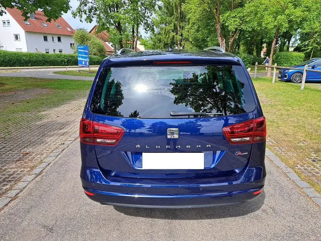 Gebraucht Seat Alhambra FR-Line 150 PS (110 kW) 2022 Blau Van / Kleinbus