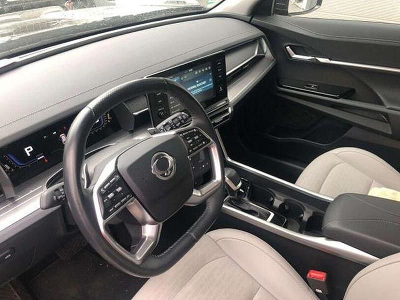 Gebraucht Ssangyong (KGM) Torres 163 PS (119 kW) 2024 Space black SUV