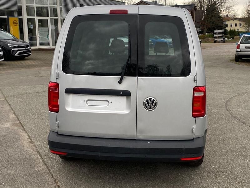 Gebraucht VW Caddy Maxi 102 PS (75 kW) 2016 Silber Van / Kleinbus