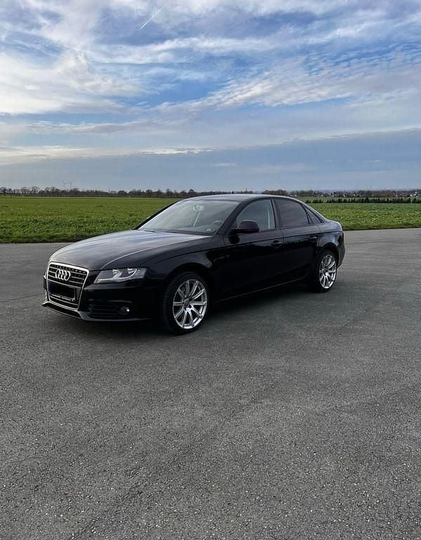 Gebraucht Audi A4 120 PS (88 kW) 2009 Schwarz Limousine