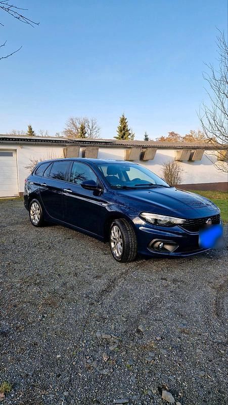 Gebraucht Fiat Tipo 120 PS (88 kW) 2019 Blau Kombi