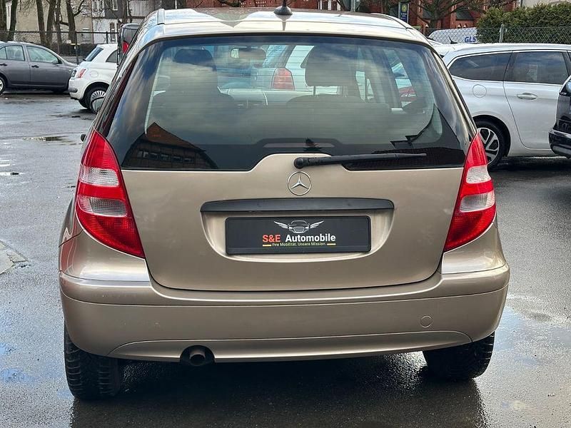 Gebraucht Mercedes A170 116 PS (85 kW) 2006 Gold Limousine