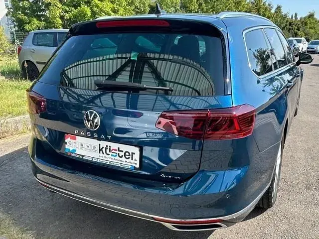 Occasion VW Passat Elegance 200 ch (147 kW) 2023 Bleue Break