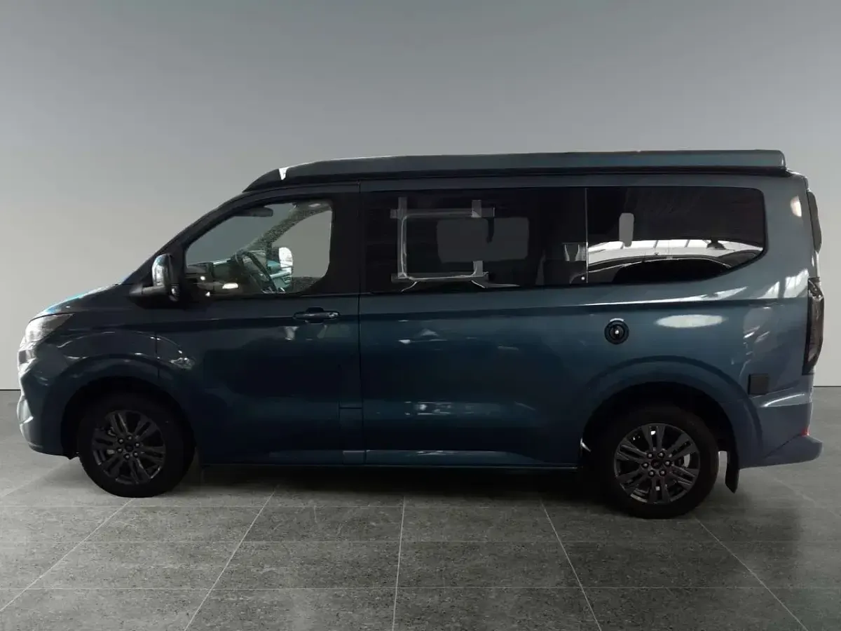 Neu Ford Tourneo Custom Nugget 150 PS (110 kW) 2025 Chromablau metallic Van