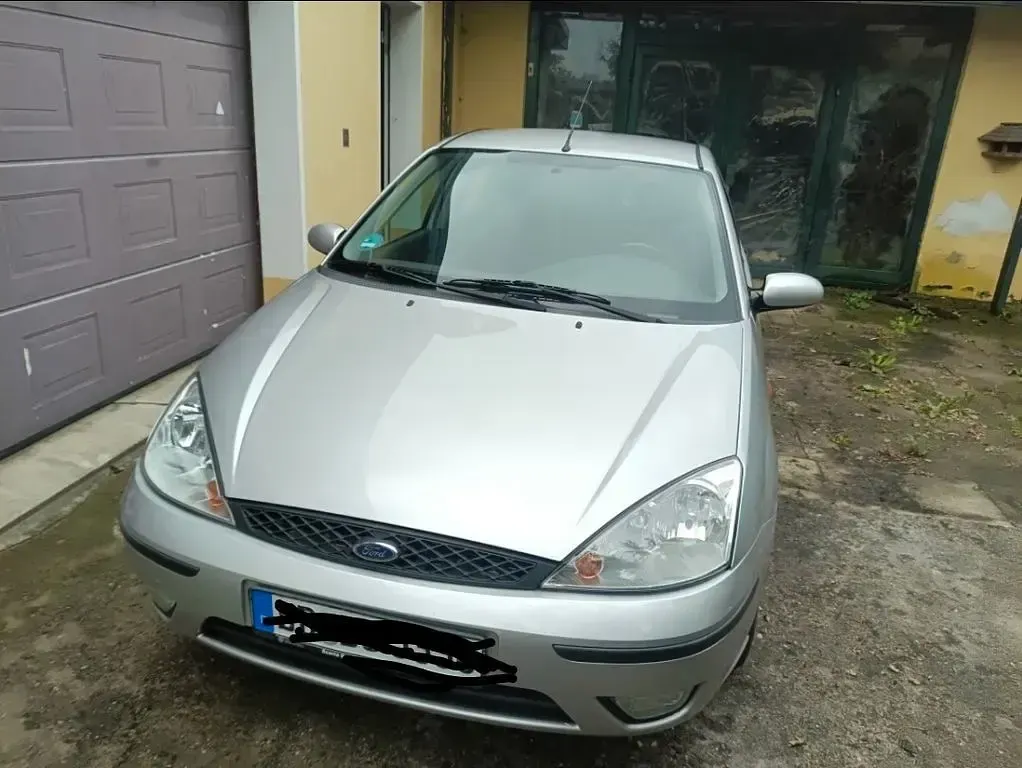 Gebraucht Ford Focus 101 PS (74 kW) 2003 Silber Limousine