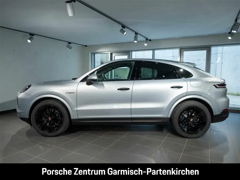 Gebraucht Porsche Cayenne E-Hybrid Coupe 470 PS (345 kW) 2024 Dolomitsilber SUV