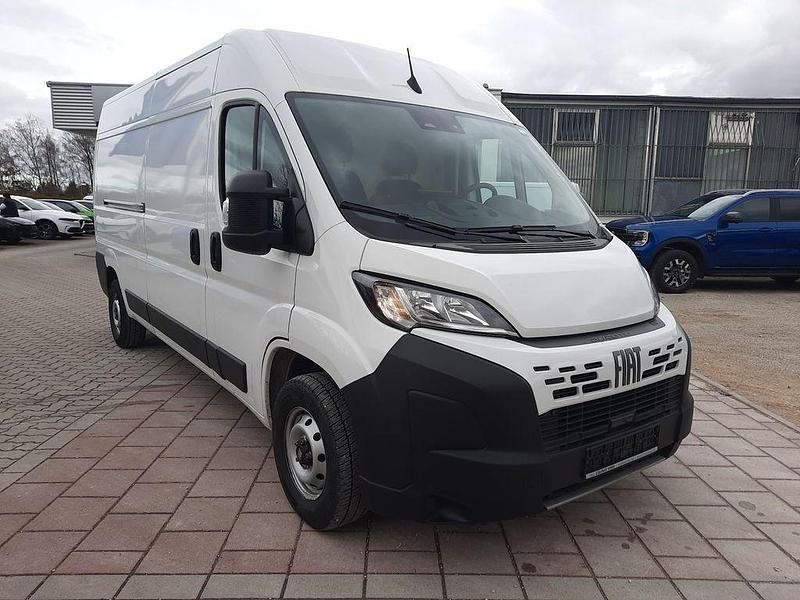 Gebraucht Fiat Ducato 140 PS (102 kW) 2024 Ducato weiß Van