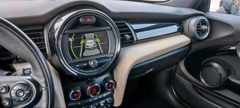 Usata Mini ONE 75 CV (55 kW) 2015 Verde Utilitaria