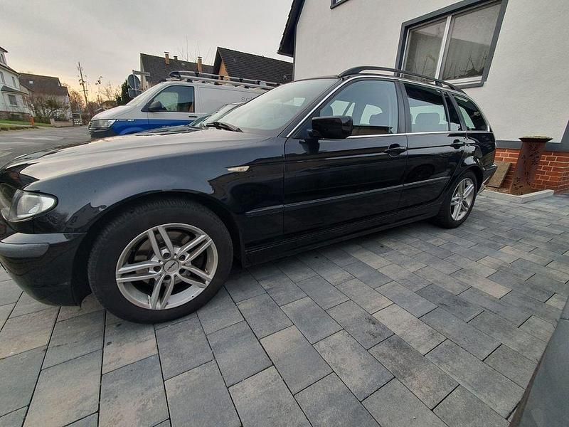 Gebraucht BMW 320 170 PS (125 kW) 2005 Schwarz Kombi