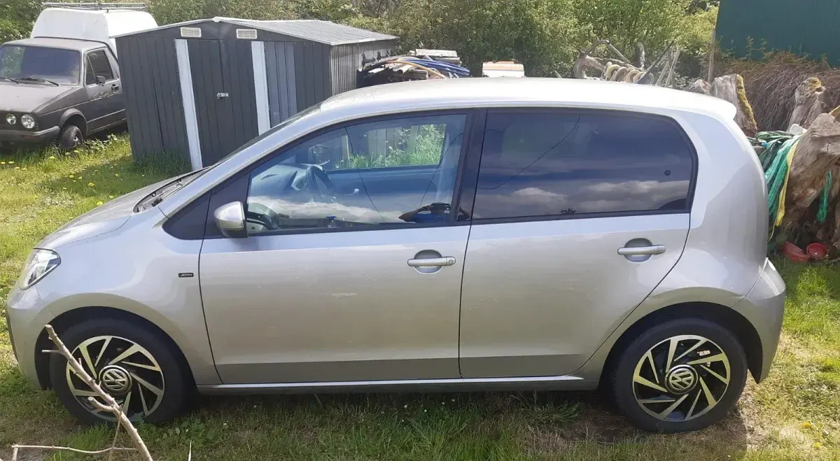Gebraucht VW up! 75 PS (55 kW) 2018 Silber Kleinwagen