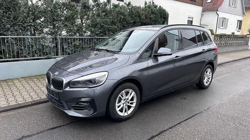 Mineralgrau Gebraucht 2021 BMW 218 Gran Tourer Advantage Van / Kleinbus | 17.600 € (Guter Preis) - Bild 1/4