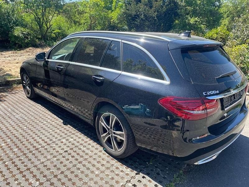 Gebraucht Mercedes C200 160 PS (117 kW) 2020 Schwarz Kombi