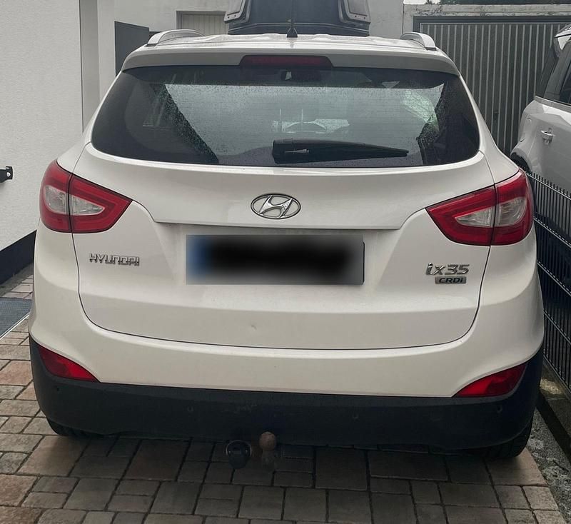 Gebraucht Hyundai ix35 136 PS (100 kW) 2014 Weiß SUV