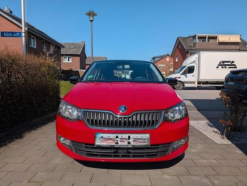 Gebraucht Skoda Fabia 90 PS (66 kW) 2015 Rot Limousine