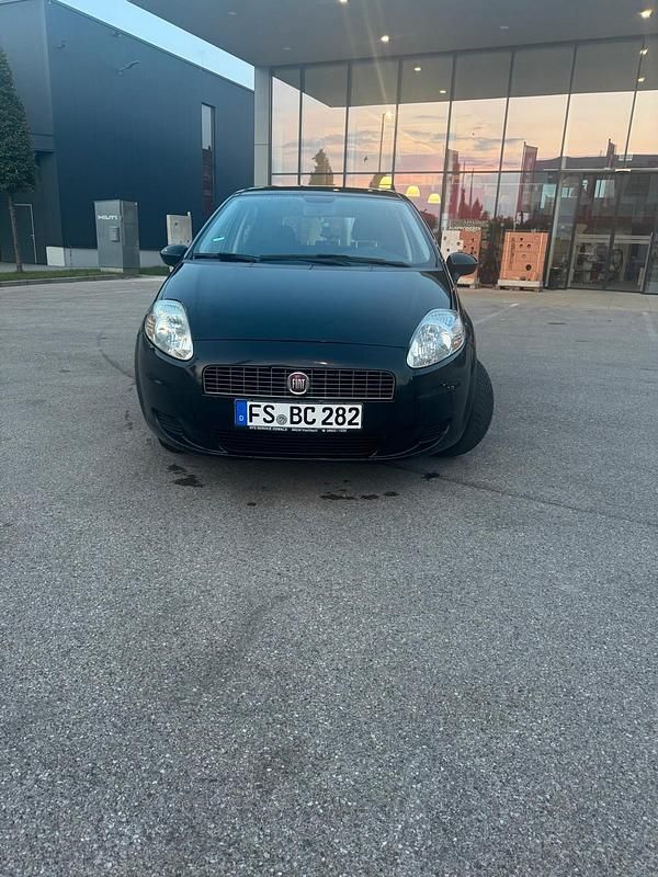 Schwarz Gebraucht 2008 Fiat Punto Kleinwagen | 1.500 € (Guter Preis) - Bild 1/4