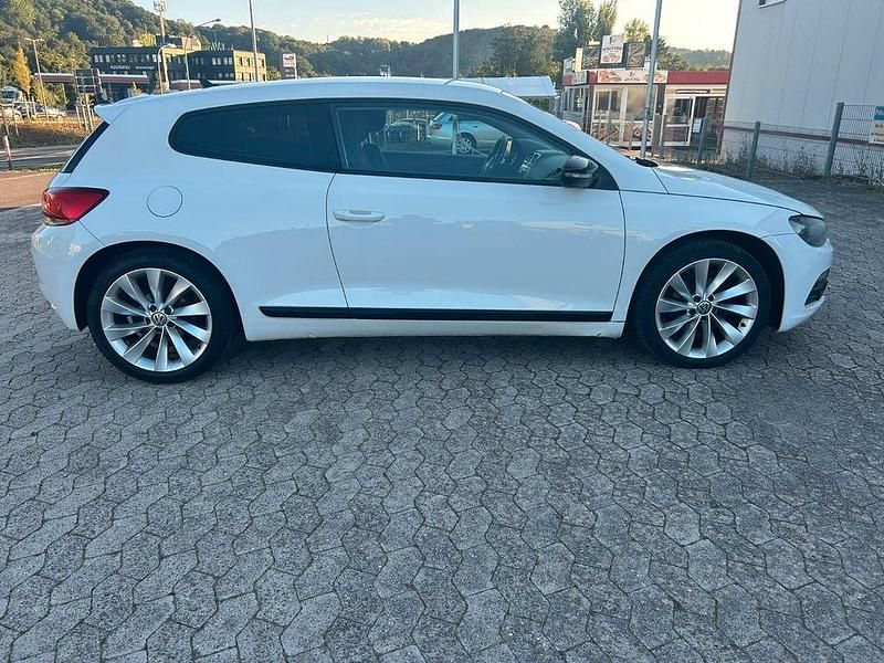 Gebraucht VW Scirocco 140 PS (102 kW) 2013 Weiß Coupé