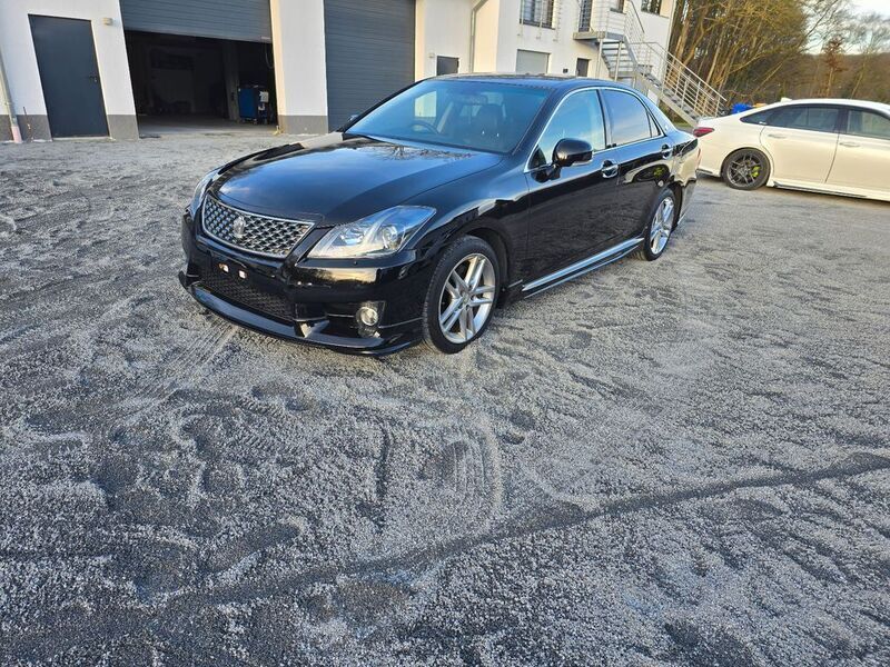 Gebraucht Toyota Crown 315 PS (231 kW) 2010 Schwarz Limousine