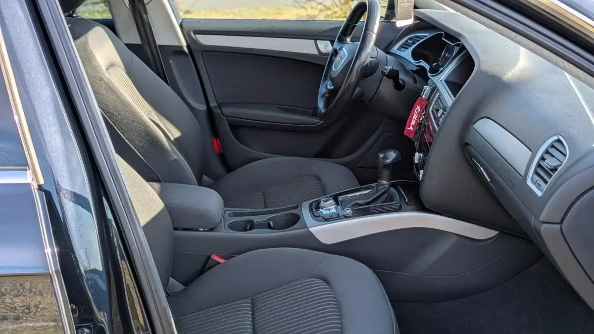 Gebraucht Audi A4 Ambition 143 PS (105 kW) 2013 Blau Kombi