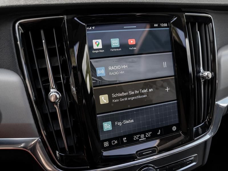 Gebraucht Volvo V90 Momentum 197 PS (144 kW) 2021 Schwarz Kombi