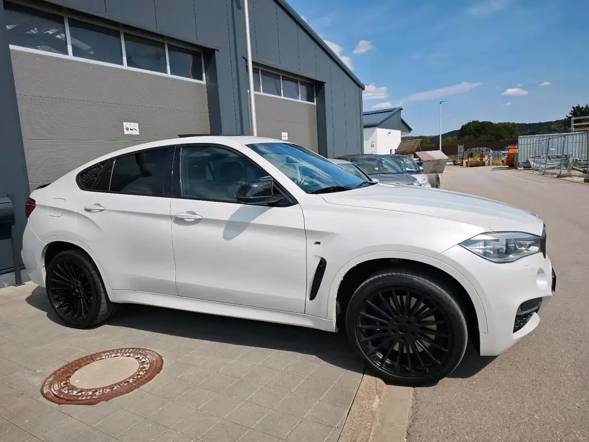 Gebraucht BMW X6 M50 381 PS (280 kW) 2015 Weiß SUV