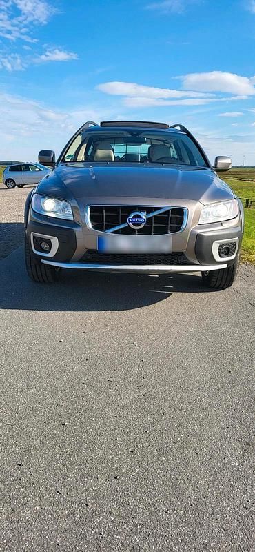 Gebraucht Volvo XC70 163 PS (119 kW) 2010 Braun Kombi