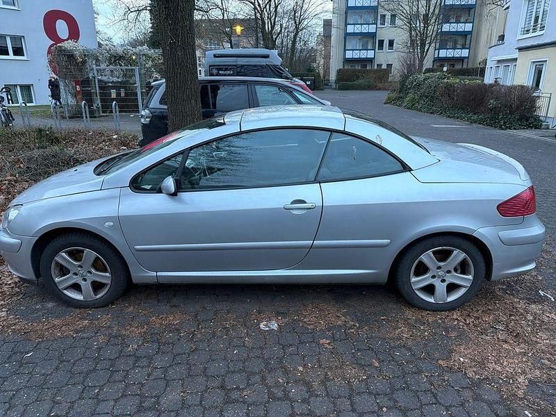 Gebraucht Peugeot 307 CC 109 PS (80 kW) 2005 Grau Cabrio