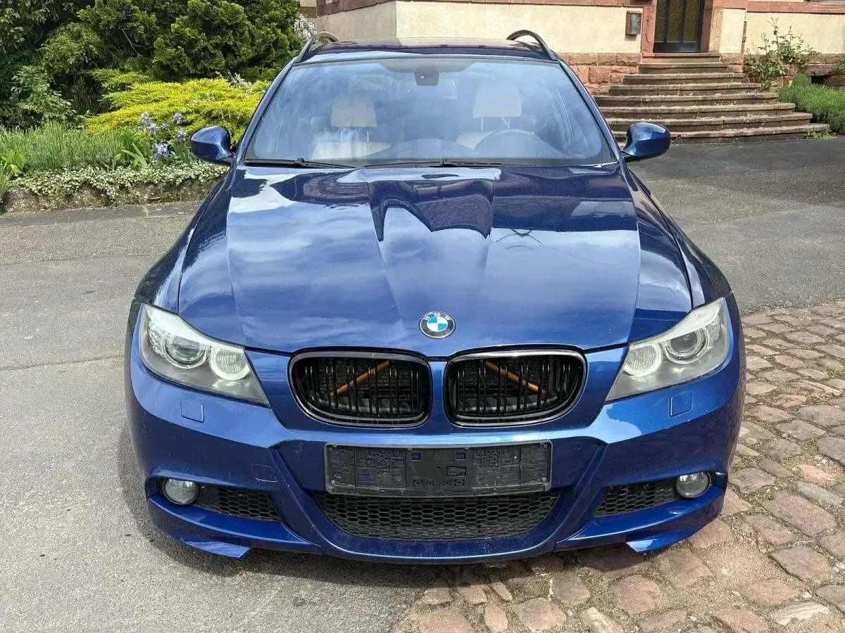 Gebraucht BMW 330 M Sport 245 PS (180 kW) 2009 Blau Kombi