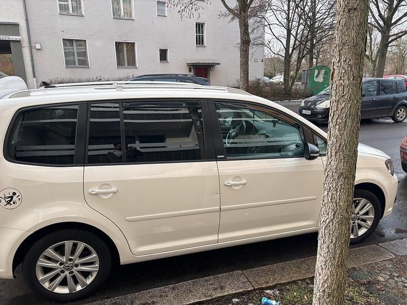 Gebraucht VW Touran 154 PS (113 kW) 2012 Weiß Van / Kleinbus