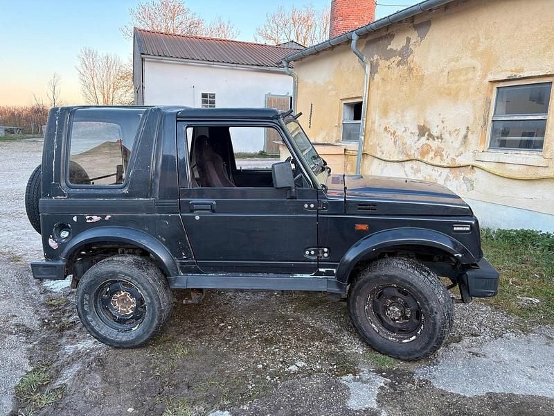 Second-hand Suzuki Samurai 70 CP (51 kW) 1991 Verde SUV