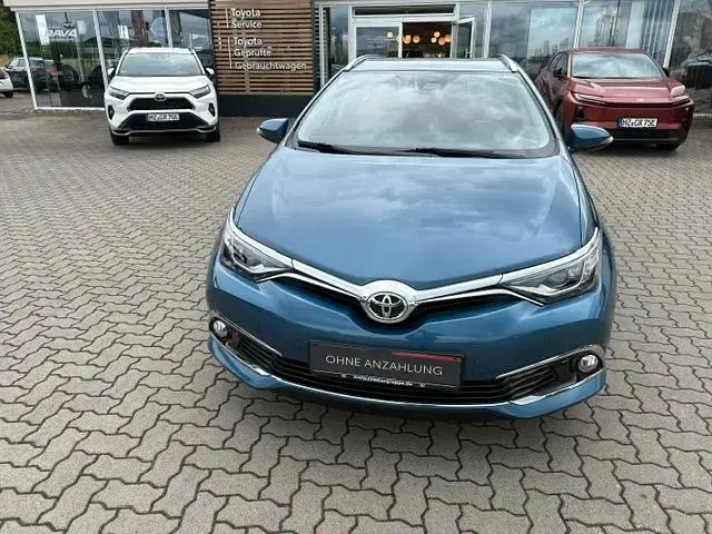 Gebraucht Toyota Auris Executive 116 PS (85 kW) 2017 Blau Kombi