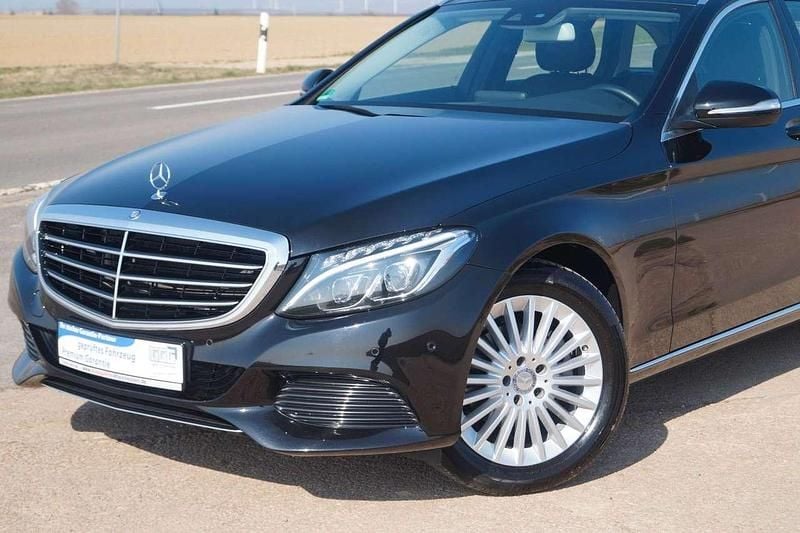 Gebraucht Mercedes C180 156 PS (114 kW) 2015 Obsidianschwarz  metalliclack Kombi
