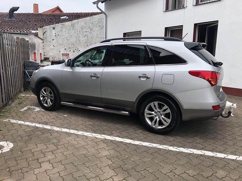 Silber Gebraucht 2011 Hyundai Veracruz SUV | 6.100 € (Fairer Preis) - Bild 1/4