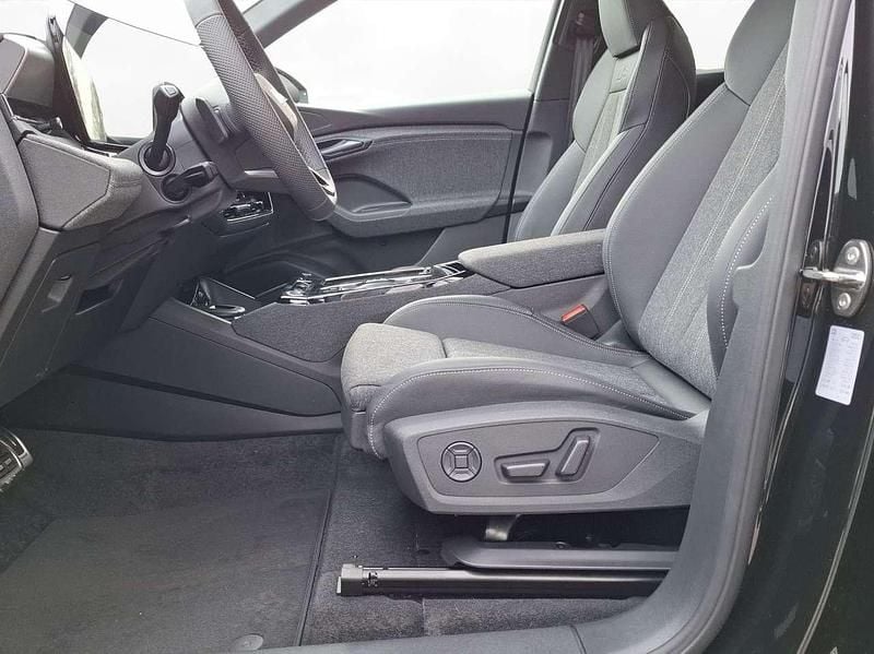 Neu Audi Q6 e-tron Business 225 kW (306 PS) 2026 Mythosschwarz metallic SUV