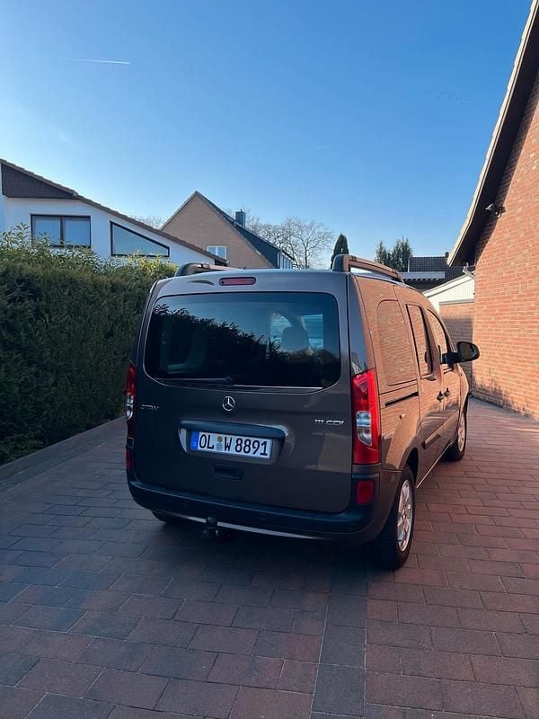 Gebraucht Mercedes Citan 111 110 PS (80 kW) 2018 Braun Kombi