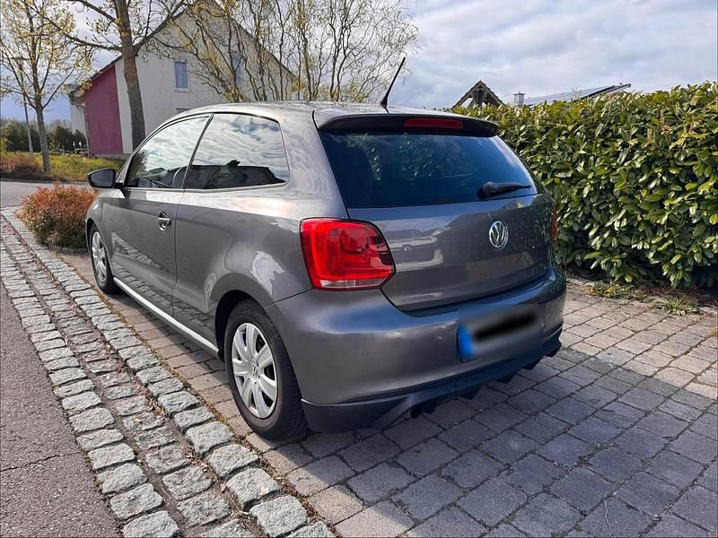 Gebraucht VW Polo 105 PS (77 kW) 2010 Grau Kleinwagen