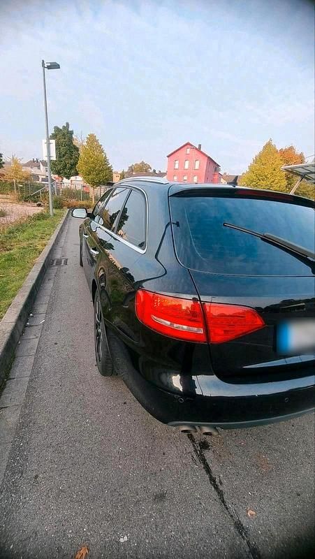 Gebraucht Audi A4 Comfort 143 PS (105 kW) 2011 Schwarz Kombi