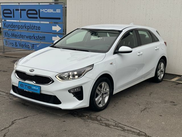 (wd) cararraweiss Gebraucht 2019 Kia Ceed Play Limousine | 16.490 € (Fairer Preis) - Bild 1/4