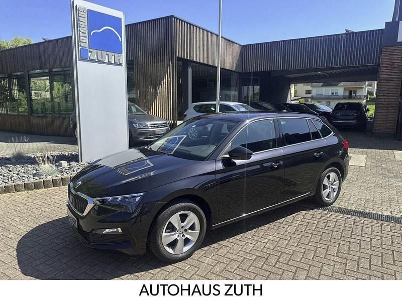 Schwarz Gebraucht 2022 Skoda Scala Style Kleinwagen | 16.390 € (Guter Preis) - Bild 1/4
