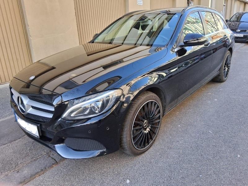 Schwarz Gebraucht 2016 Mercedes C220 Kombi | 10.650 € (Superpreis) - Bild 1/4