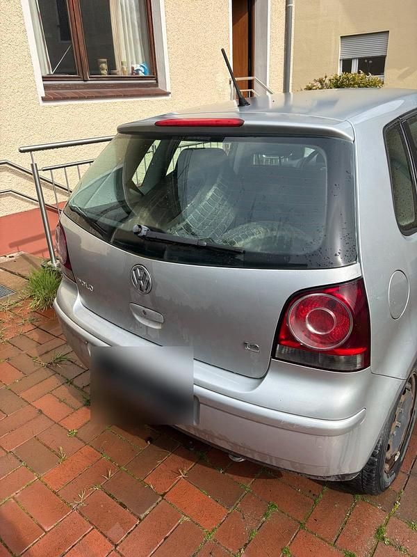 Gebraucht VW Polo 63 PS (46 kW) 2005 Grau Kleinwagen