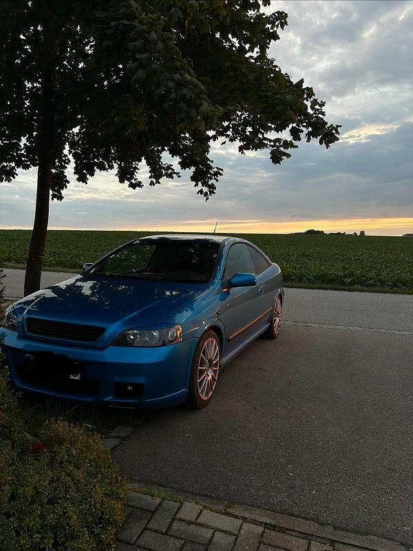 Gebraucht Opel Astra 147 PS (108 kW) 2001 Blau Coupé