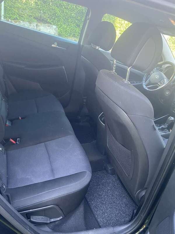 Schwarz Gebraucht 2016 Hyundai Tucson Intro Edition SUV | 14.500 € (Guter Preis) - Bild 1/4