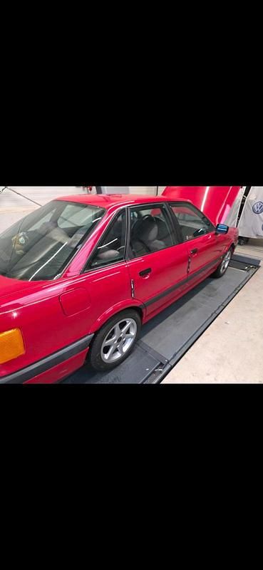 Gebraucht Audi 80 Sport 69 PS (50 kW) 1991 Rot Limousine