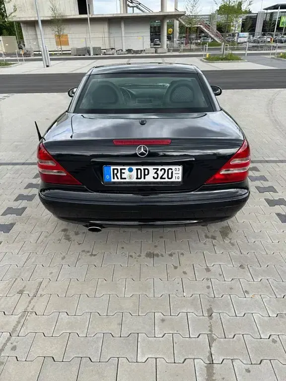 Gebraucht Mercedes SLK320 218 PS (160 kW) 2001 Schwarz Cabrio