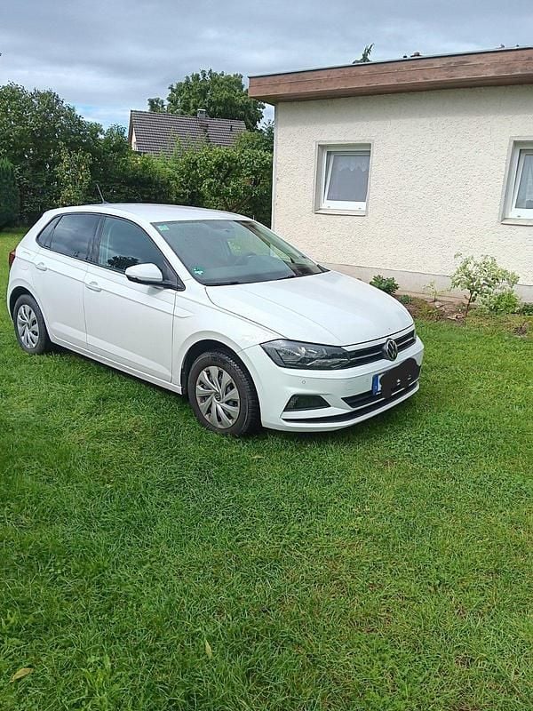 Weiß Gebraucht 2021 VW Polo Kleinwagen | 14.999 € (Guter Preis) - Bild 1/4