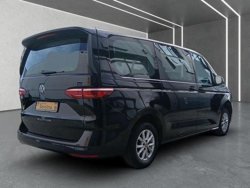 Usado VW T7 R 150 CV (110 kW) 2024 Negro Van
