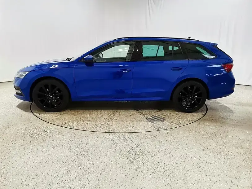 Gebraucht Skoda Octavia Ambition 150 PS (110 kW) 2020 Energyblau Kombi