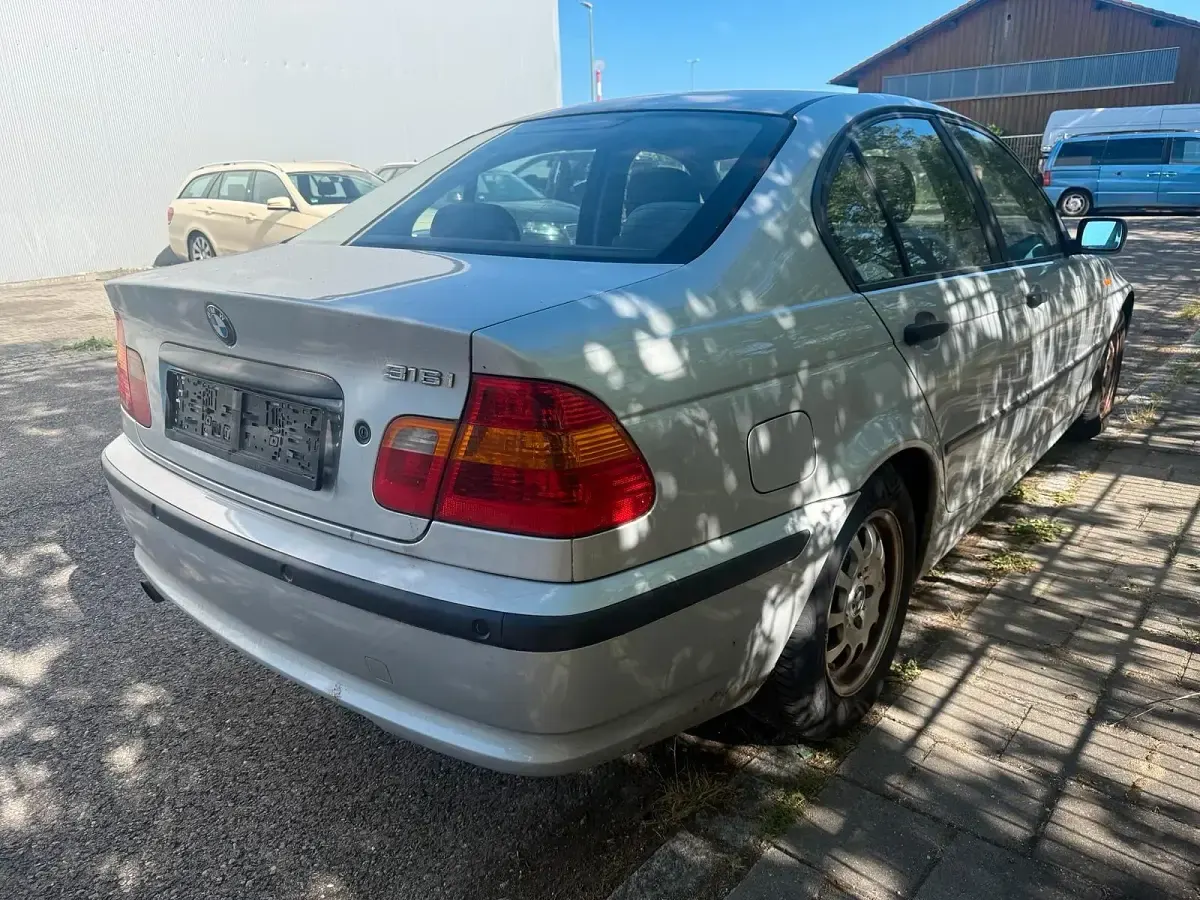 Gebraucht BMW 316 116 PS (85 kW) 2003 Silber Limousine